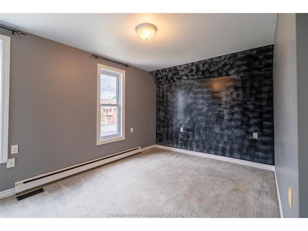 









253


St Clair

Street,
Chatham,




ON
N7L 3J8

