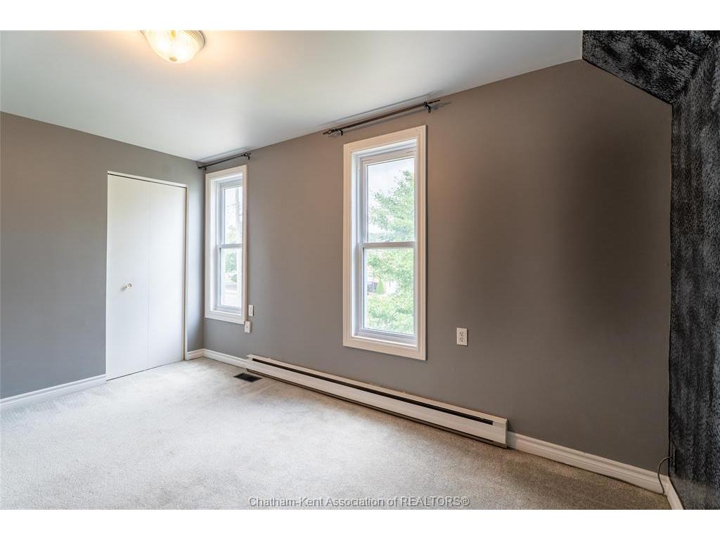 









253


St Clair

Street,
Chatham,




ON
N7L 3J8

