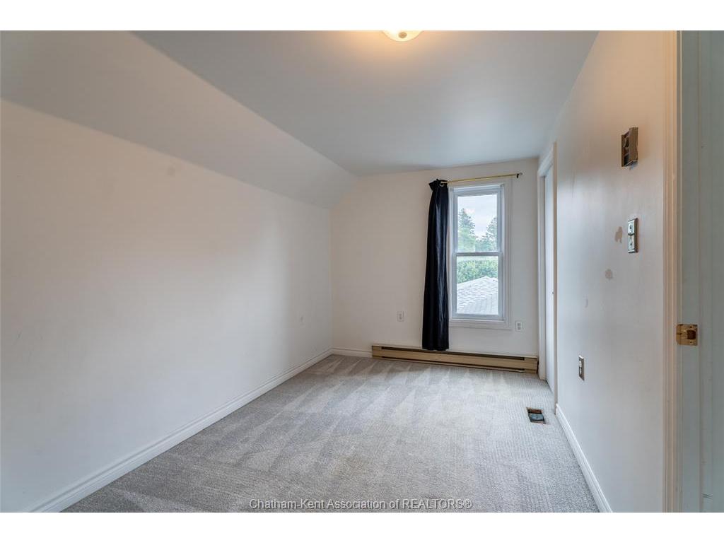 









253


St Clair

Street,
Chatham,




ON
N7L 3J8

