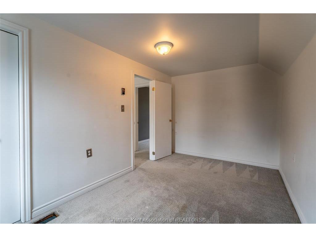 









253


St Clair

Street,
Chatham,




ON
N7L 3J8


