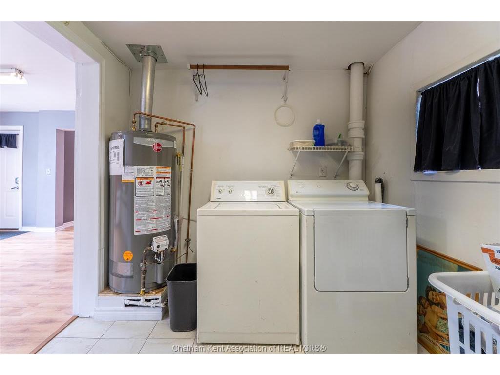 









253


St Clair

Street,
Chatham,




ON
N7L 3J8

