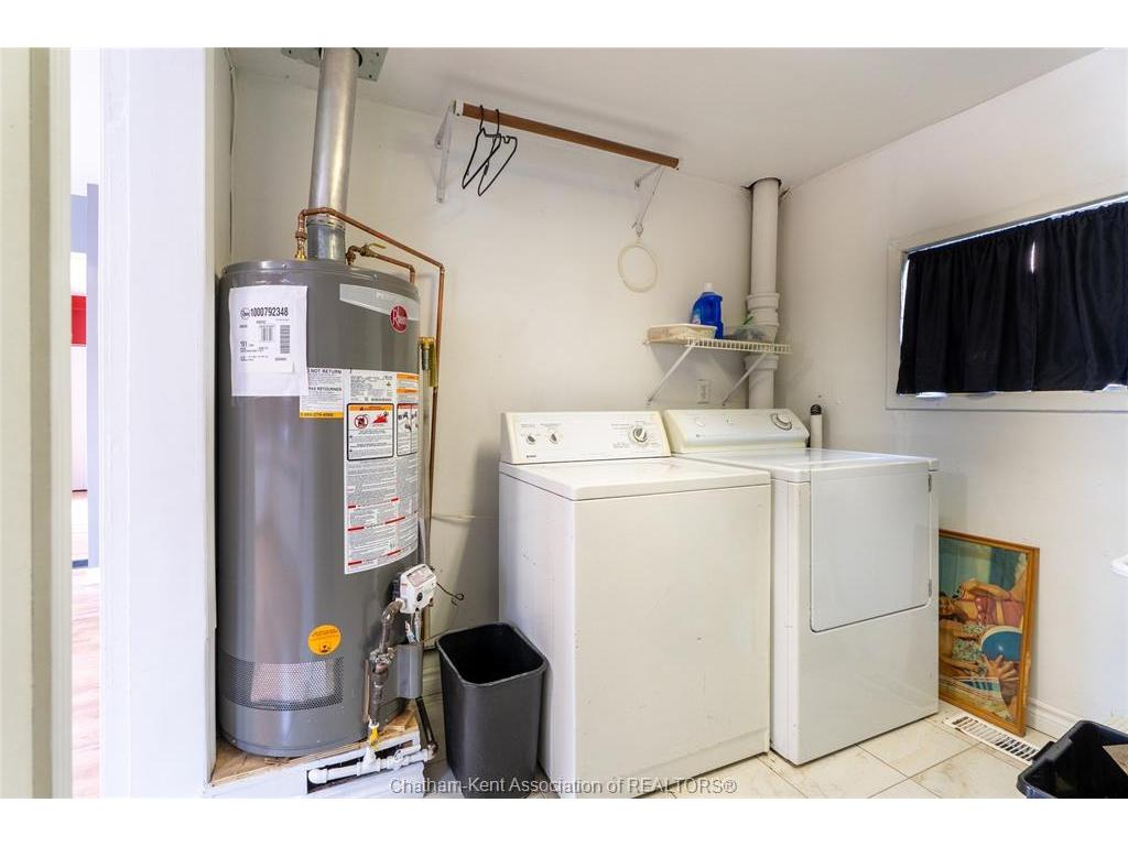









253


St Clair

Street,
Chatham,




ON
N7L 3J8

