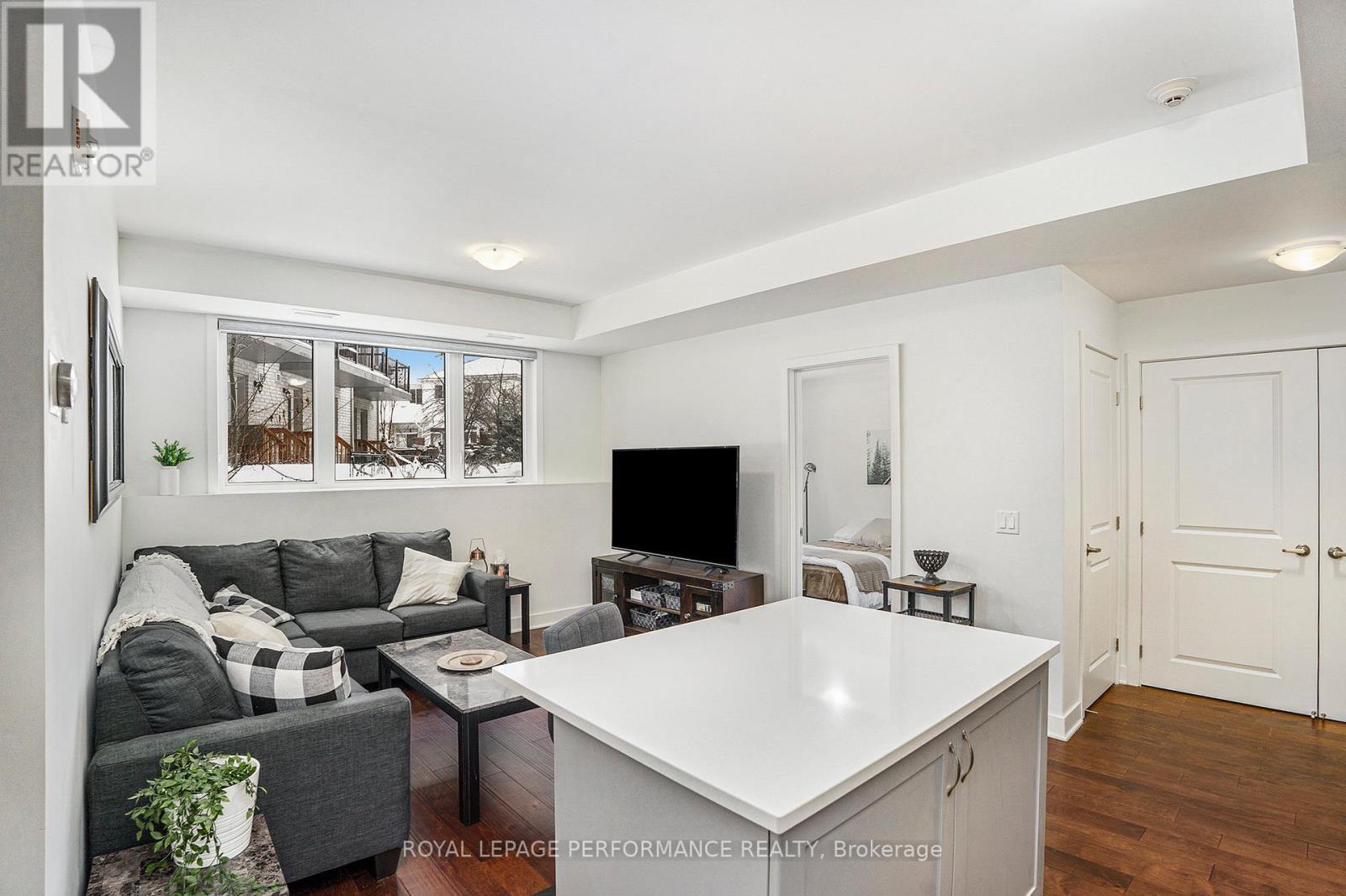 












L02 - 315 TERRAVITA

,
Ottawa,




Ontario
K1V2S1

