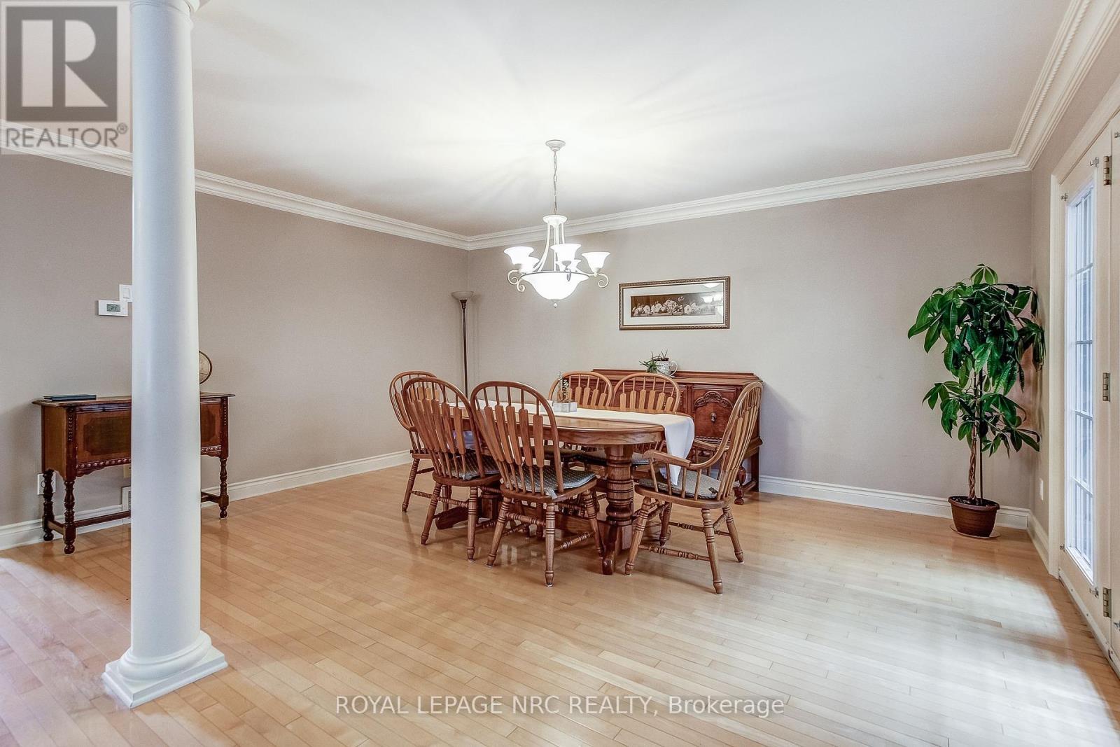 












37 FRONTIER DRIVE

,
Niagara-on-the-Lake (Virgil),




Ontario
L0S1J0

