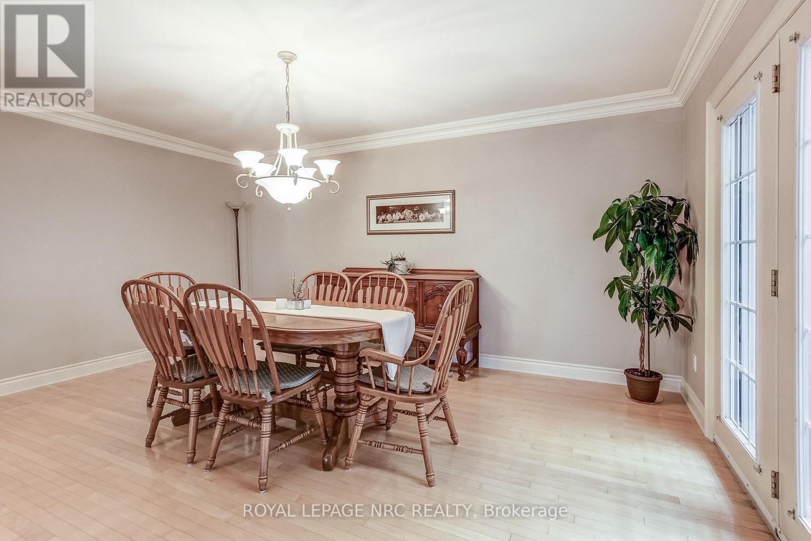 












37 FRONTIER DRIVE

,
Niagara-on-the-Lake (Virgil),




Ontario
L0S1J0

