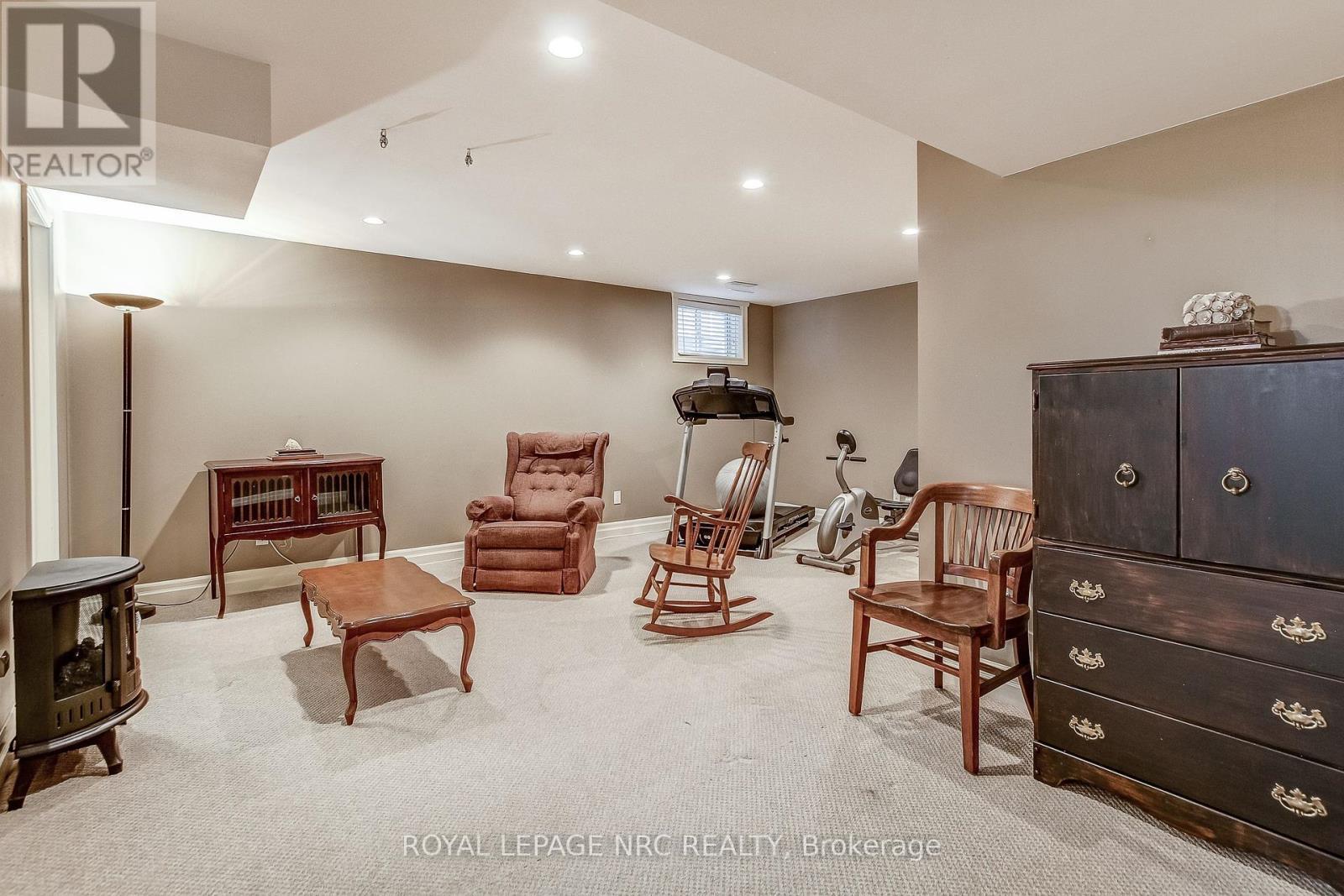 












37 FRONTIER DRIVE

,
Niagara-on-the-Lake (Virgil),




Ontario
L0S1J0

