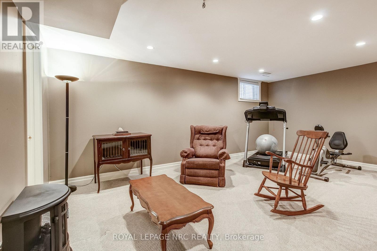 












37 FRONTIER DRIVE

,
Niagara-on-the-Lake (Virgil),




Ontario
L0S1J0


