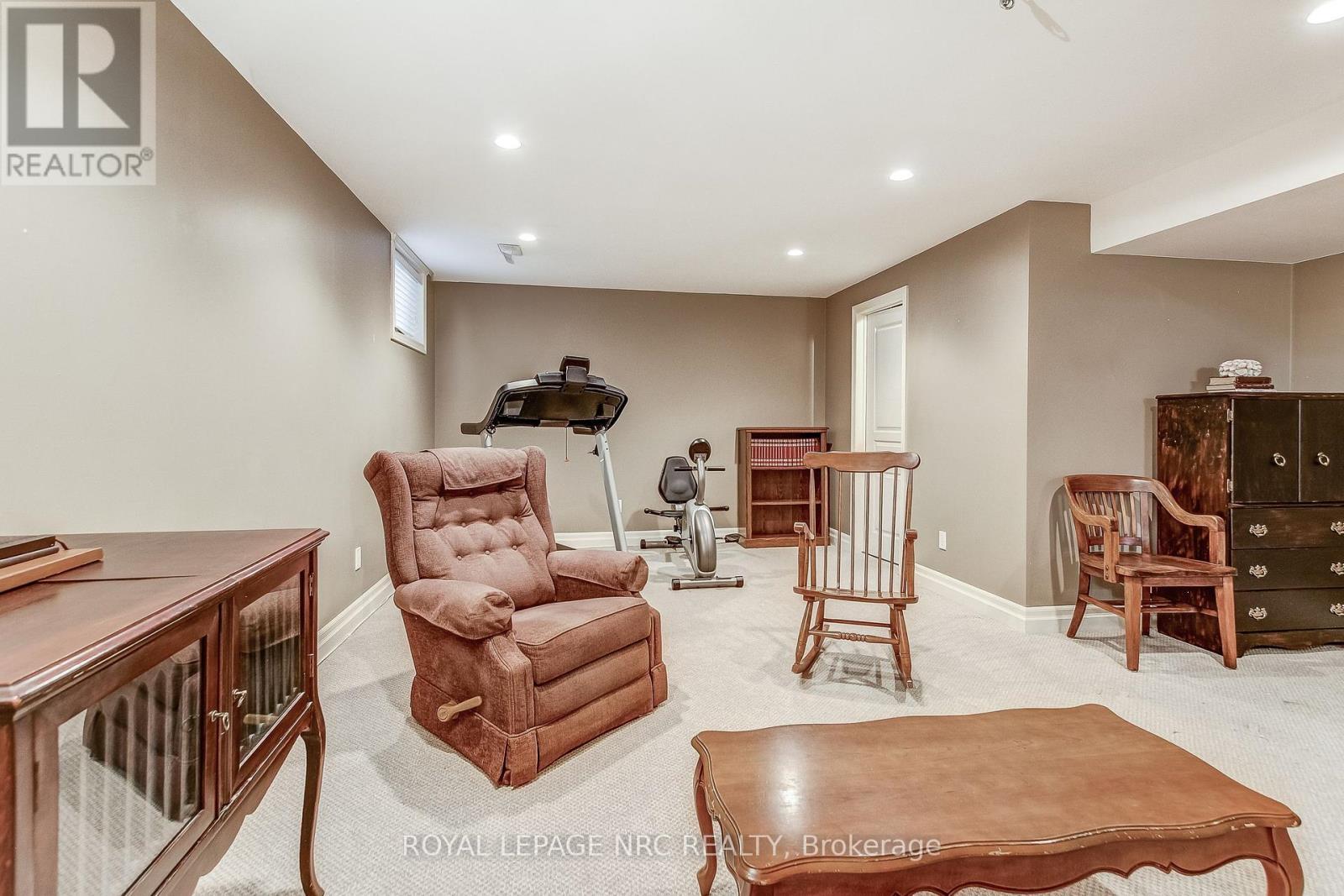 












37 FRONTIER DRIVE

,
Niagara-on-the-Lake (Virgil),




Ontario
L0S1J0


