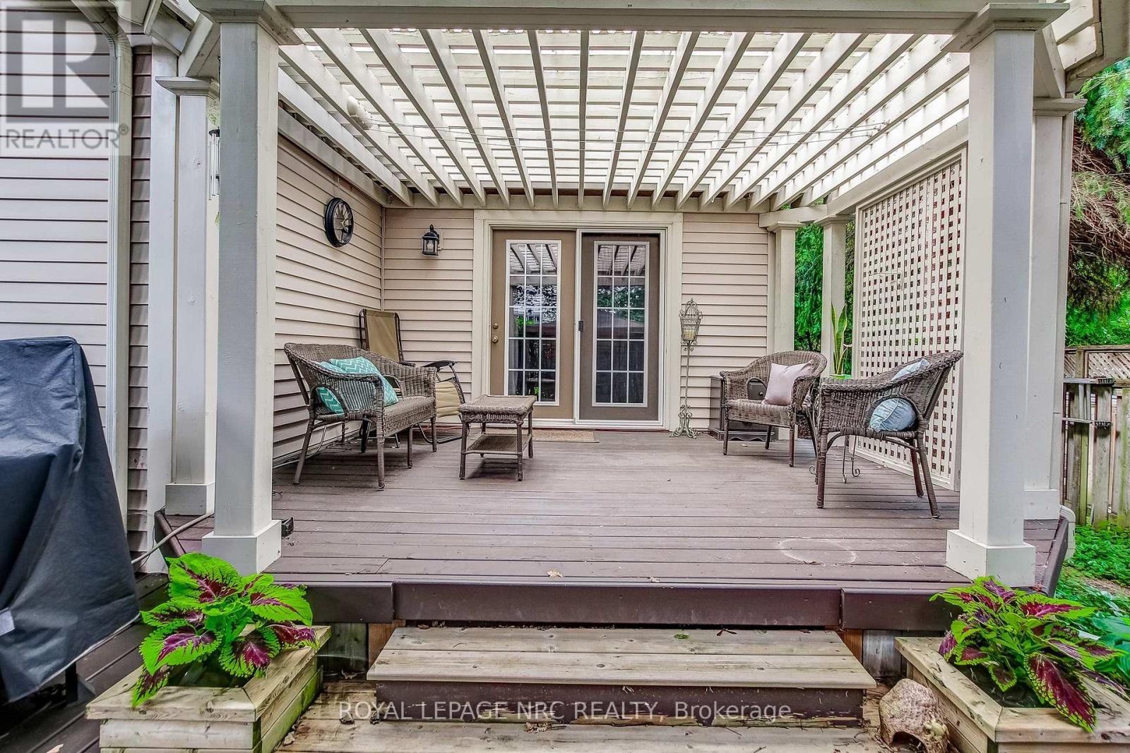 












37 FRONTIER DRIVE

,
Niagara-on-the-Lake (Virgil),




Ontario
L0S1J0

