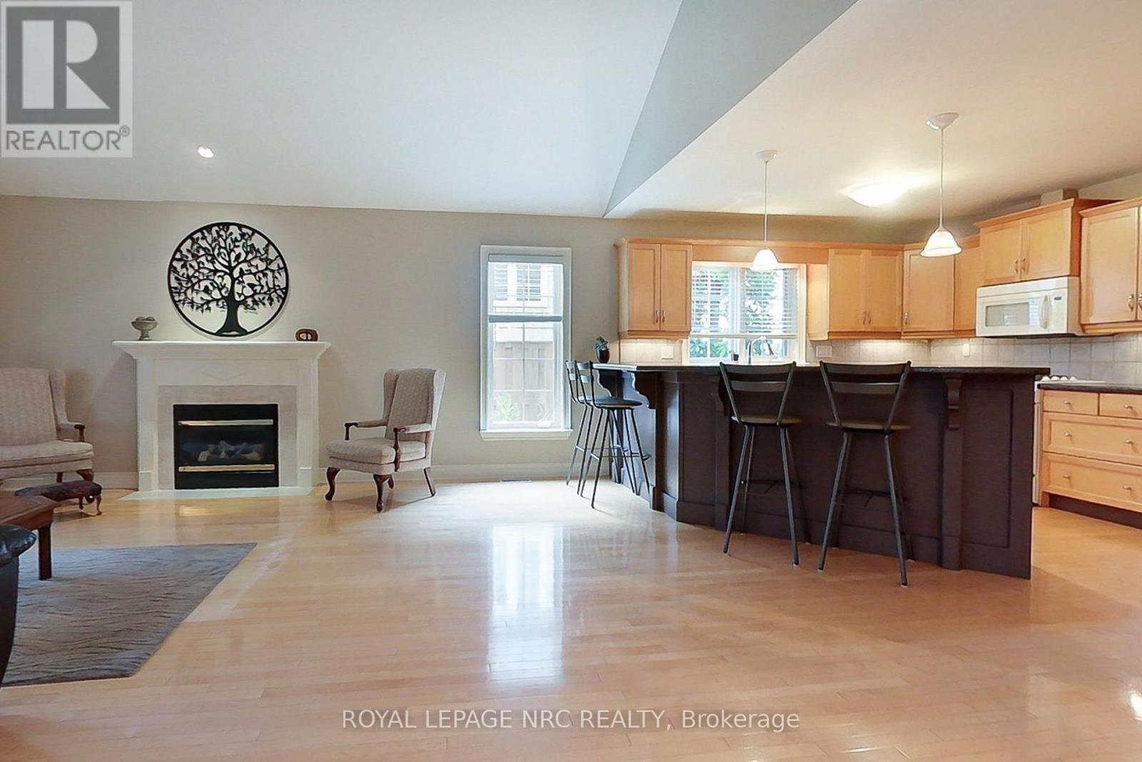












37 FRONTIER DRIVE

,
Niagara-on-the-Lake (Virgil),




Ontario
L0S1J0

