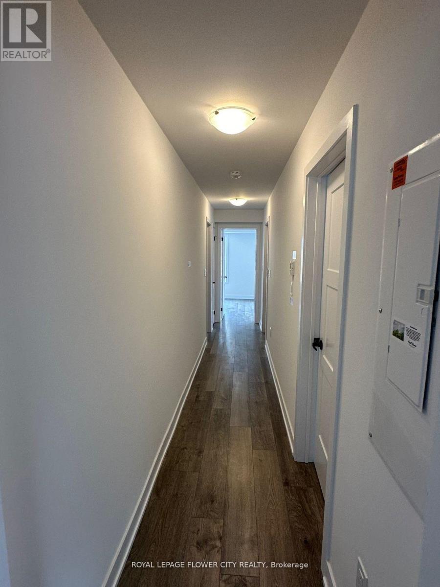 












5 - 14 PUMPKIN CORNER CRESCENT

,
Barrie,




Ontario
L9J0T6

