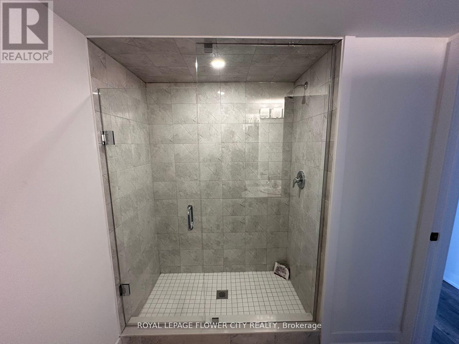












5 - 14 PUMPKIN CORNER CRESCENT

,
Barrie,




Ontario
L9J0T6

