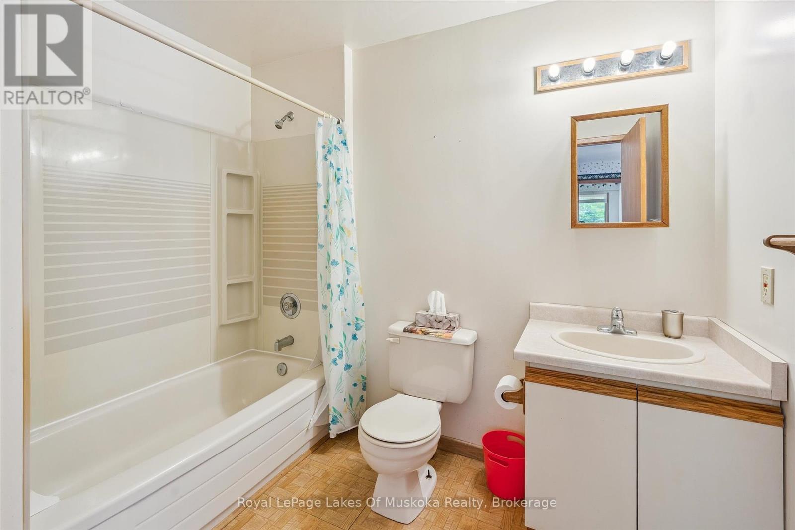 












4159 MUSKOKA 117 ROAD

,
Lake of Bays (Franklin),




Ontario
P0B1A0

