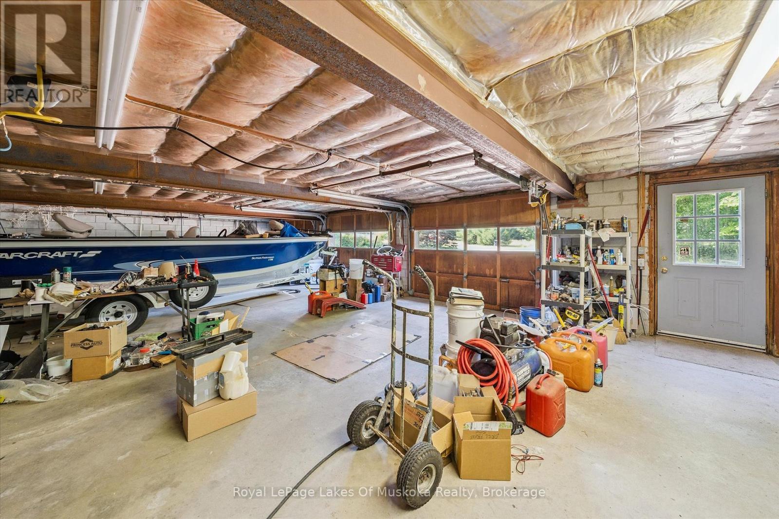 












4159 MUSKOKA 117 ROAD

,
Lake of Bays (Franklin),




Ontario
P0B1A0

