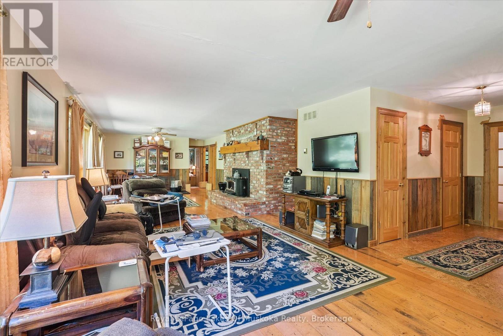 












4159 MUSKOKA 117 ROAD

,
Lake of Bays (Franklin),




Ontario
P0B1A0

