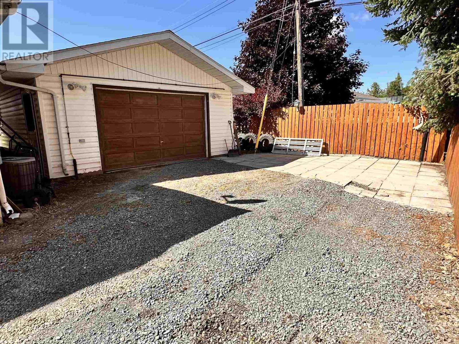 












76 Mississauga AVE

,
Elliot Lake,




Ontario
P5A2K5

