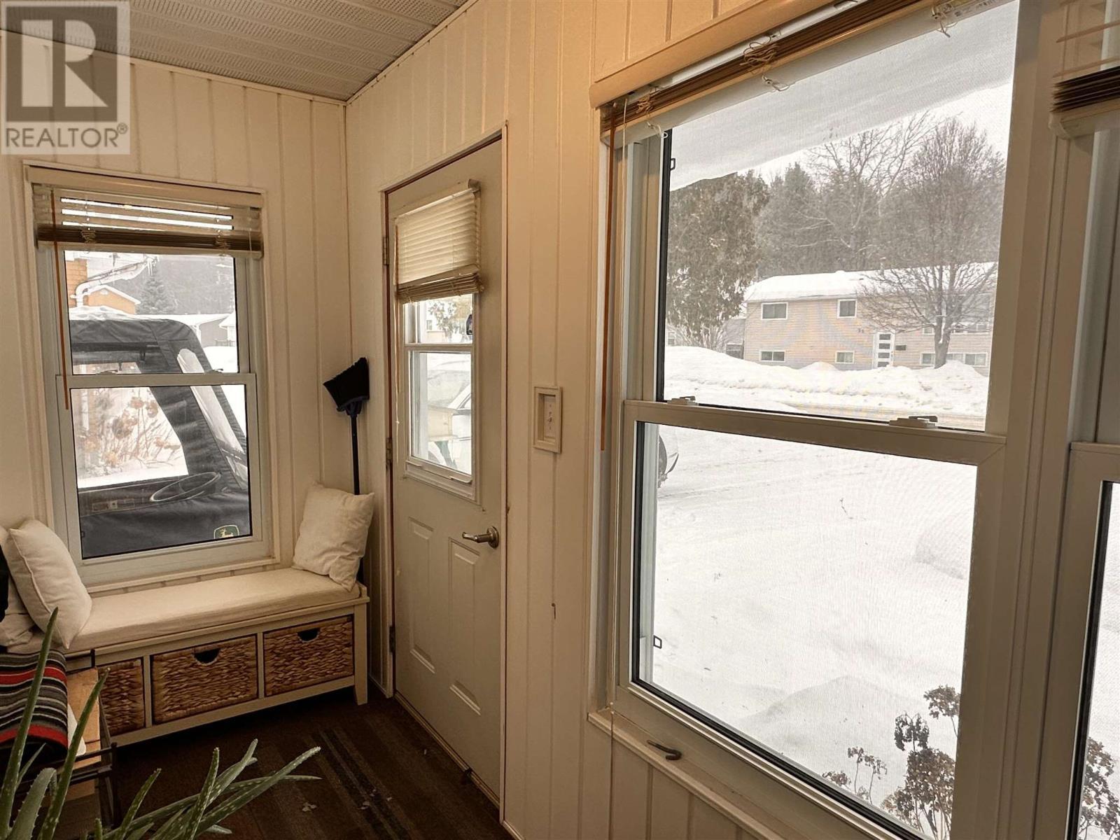 












76 Mississauga AVE

,
Elliot Lake,




Ontario
P5A2K5

