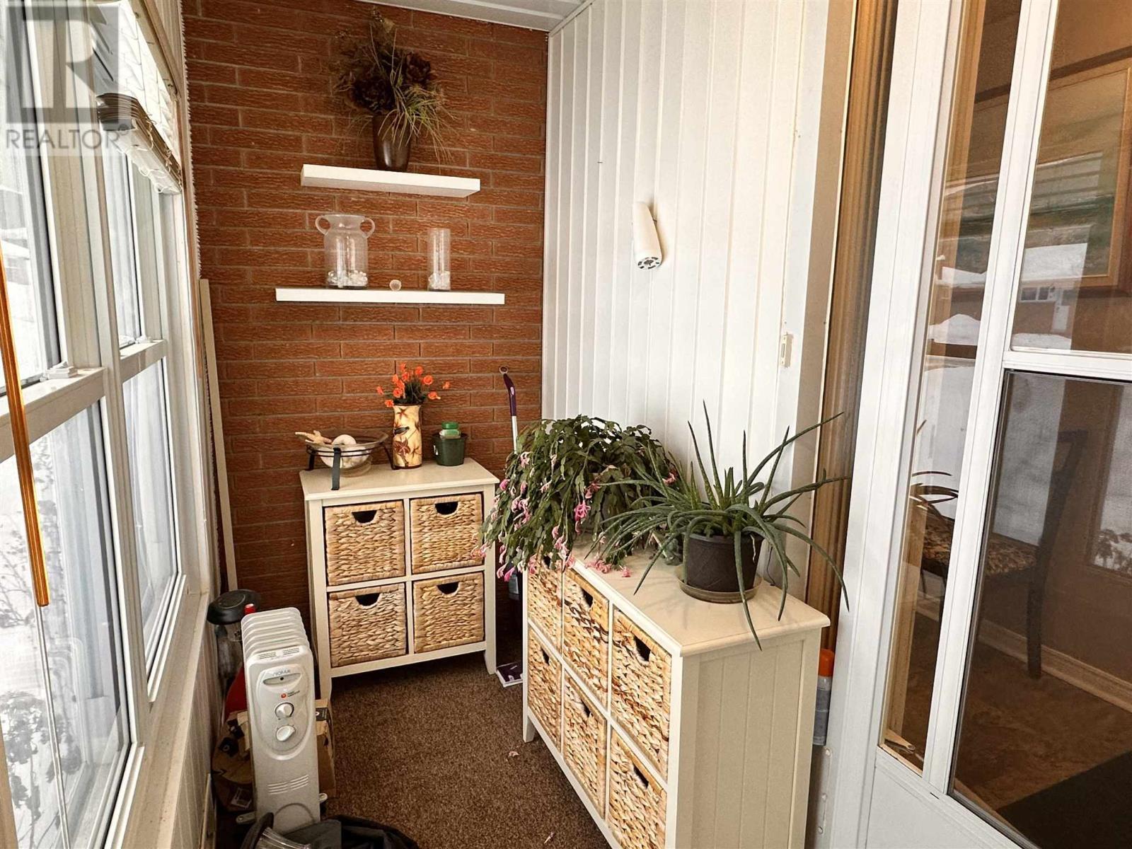 












76 Mississauga AVE

,
Elliot Lake,




Ontario
P5A2K5

