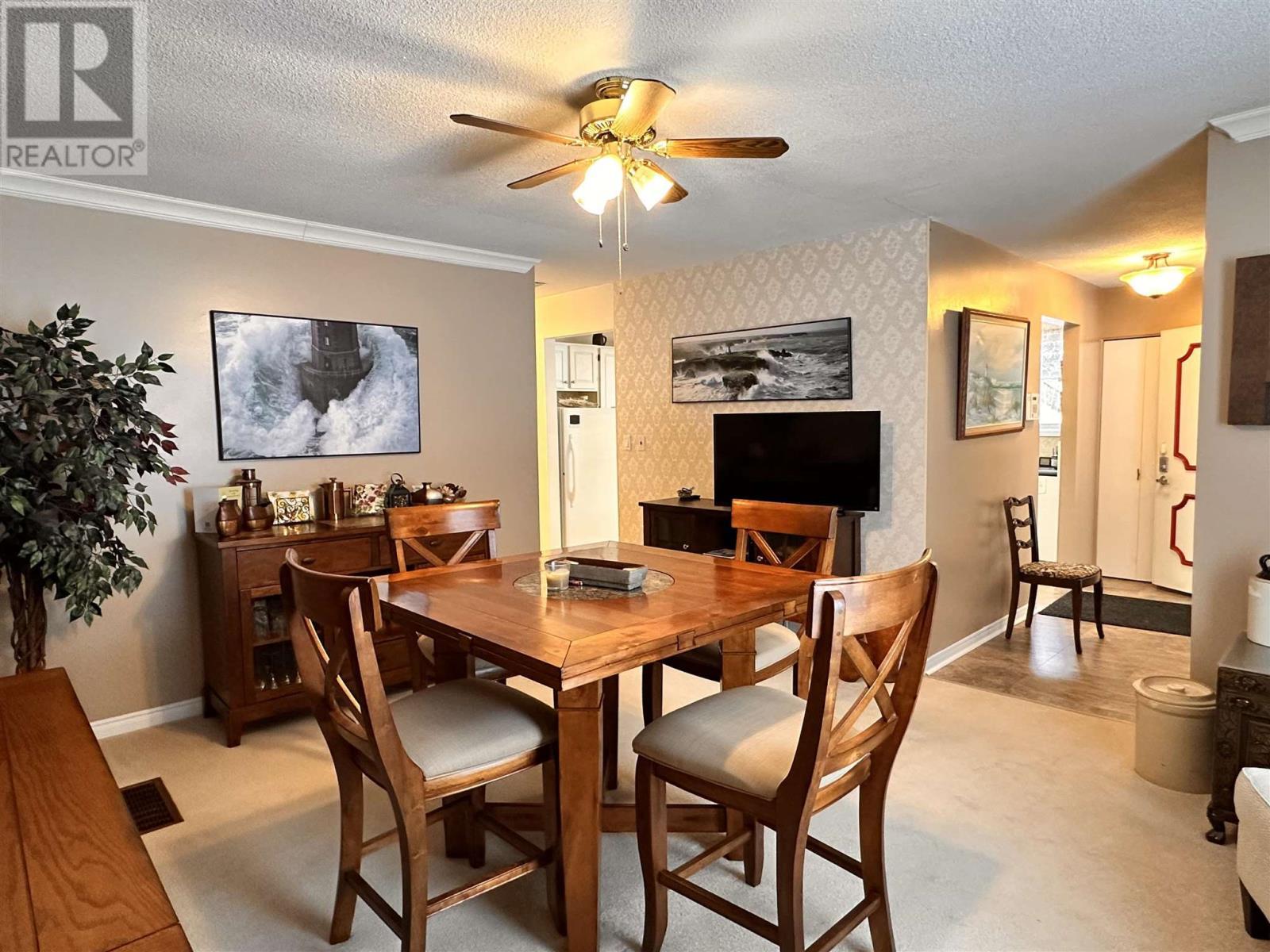 












76 Mississauga AVE

,
Elliot Lake,




Ontario
P5A2K5

