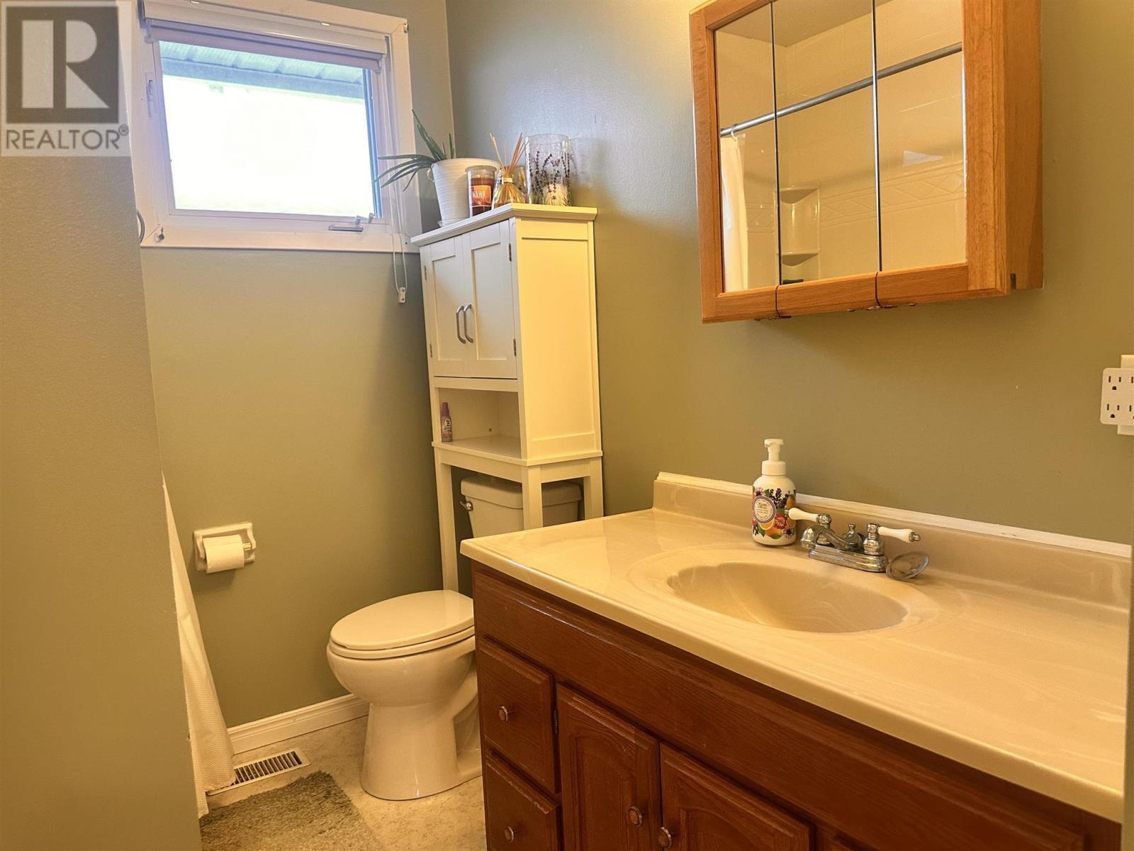 












76 Mississauga AVE

,
Elliot Lake,




Ontario
P5A2K5

