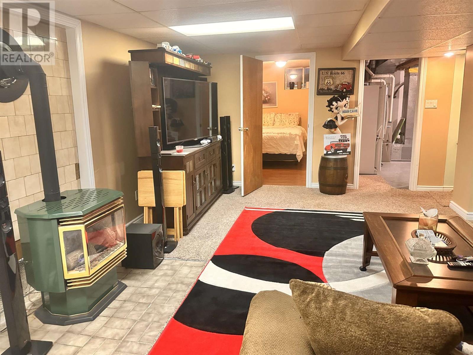 












76 Mississauga AVE

,
Elliot Lake,




Ontario
P5A2K5

