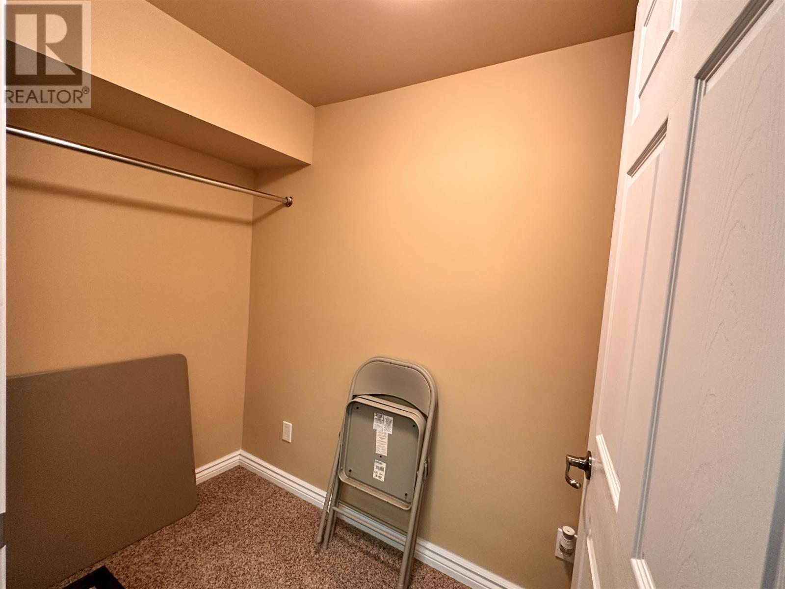 












76 Mississauga AVE

,
Elliot Lake,




Ontario
P5A2K5

