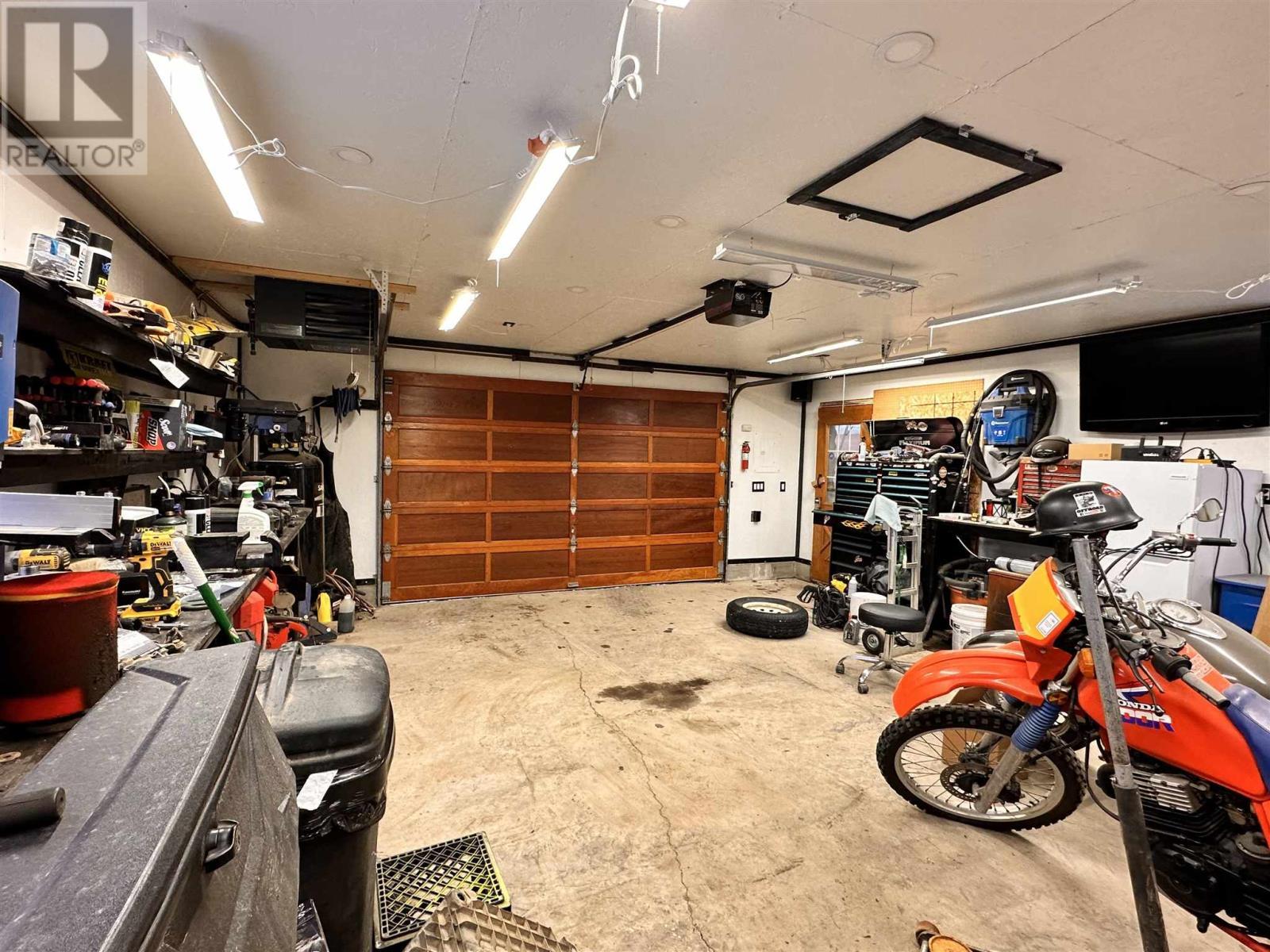 












76 Mississauga AVE

,
Elliot Lake,




Ontario
P5A2K5

