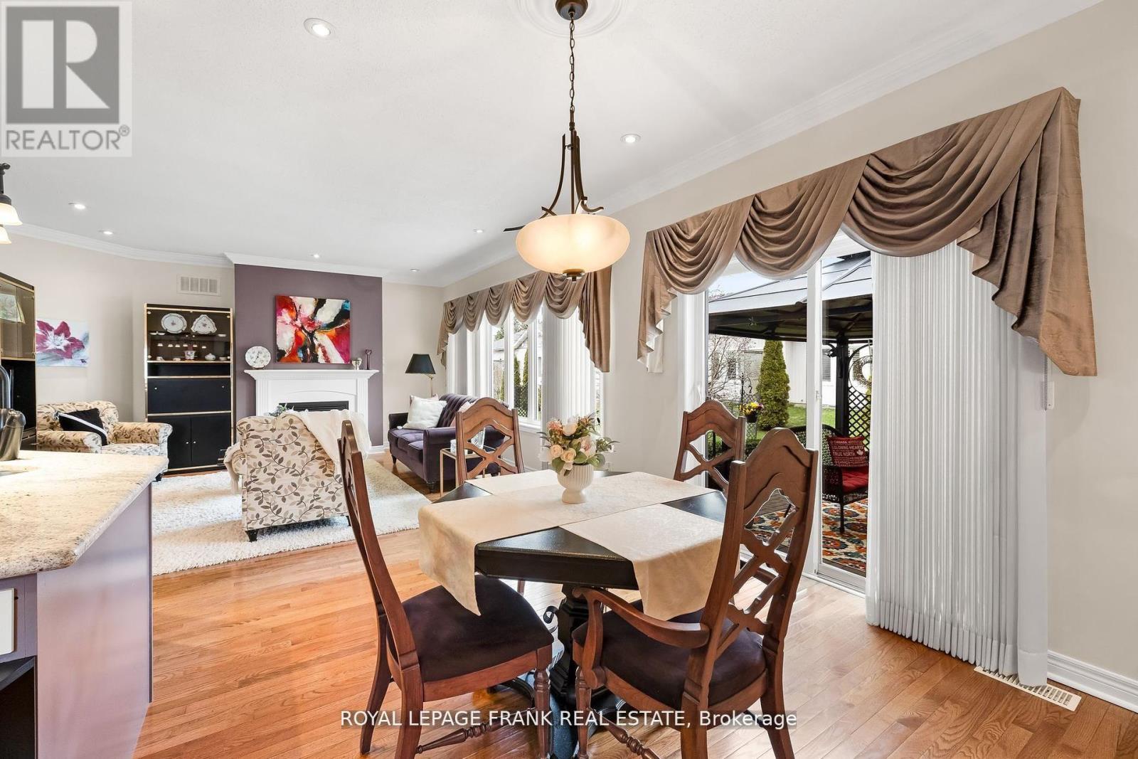












26 KISSINGBRIDGE LANE

,
Clarington (Newcastle),




Ontario
L1B0B2


