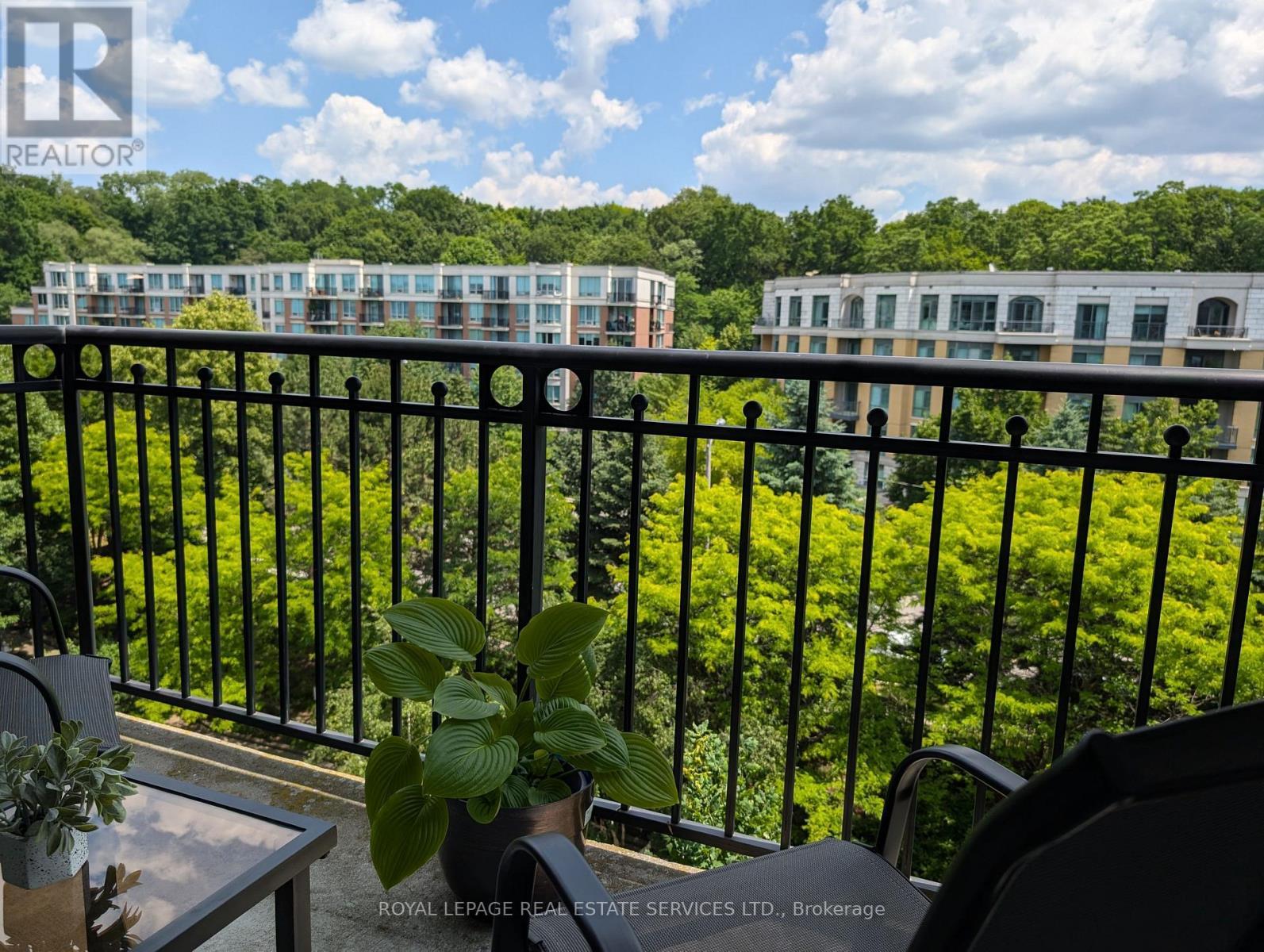 












811 - 18 WILLIAM CARSON CRESCENT

,
Toronto,




Ontario
M2P2G6

