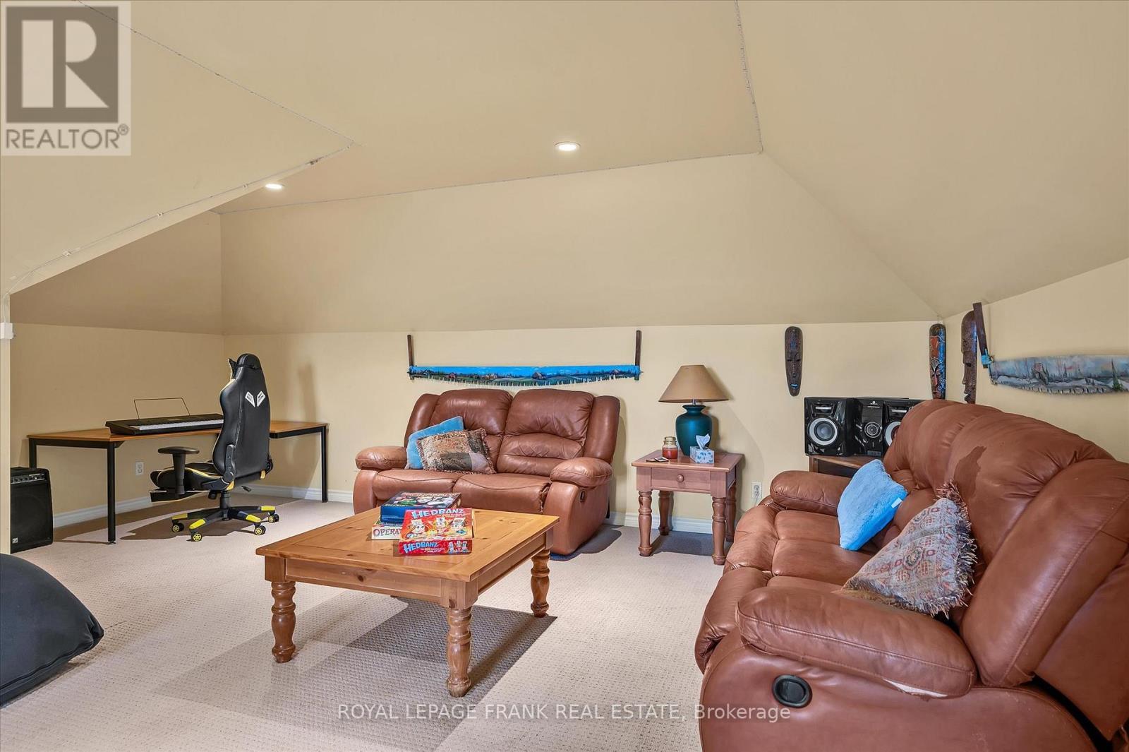 












1060 CENTRE LINE

,
Selwyn,







Ontario
K9J6X5


