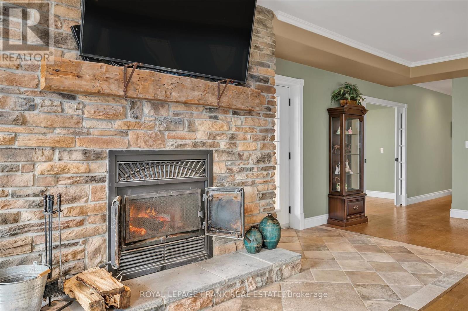 












1060 CENTRE LINE

,
Selwyn,







Ontario
K9J6X5

