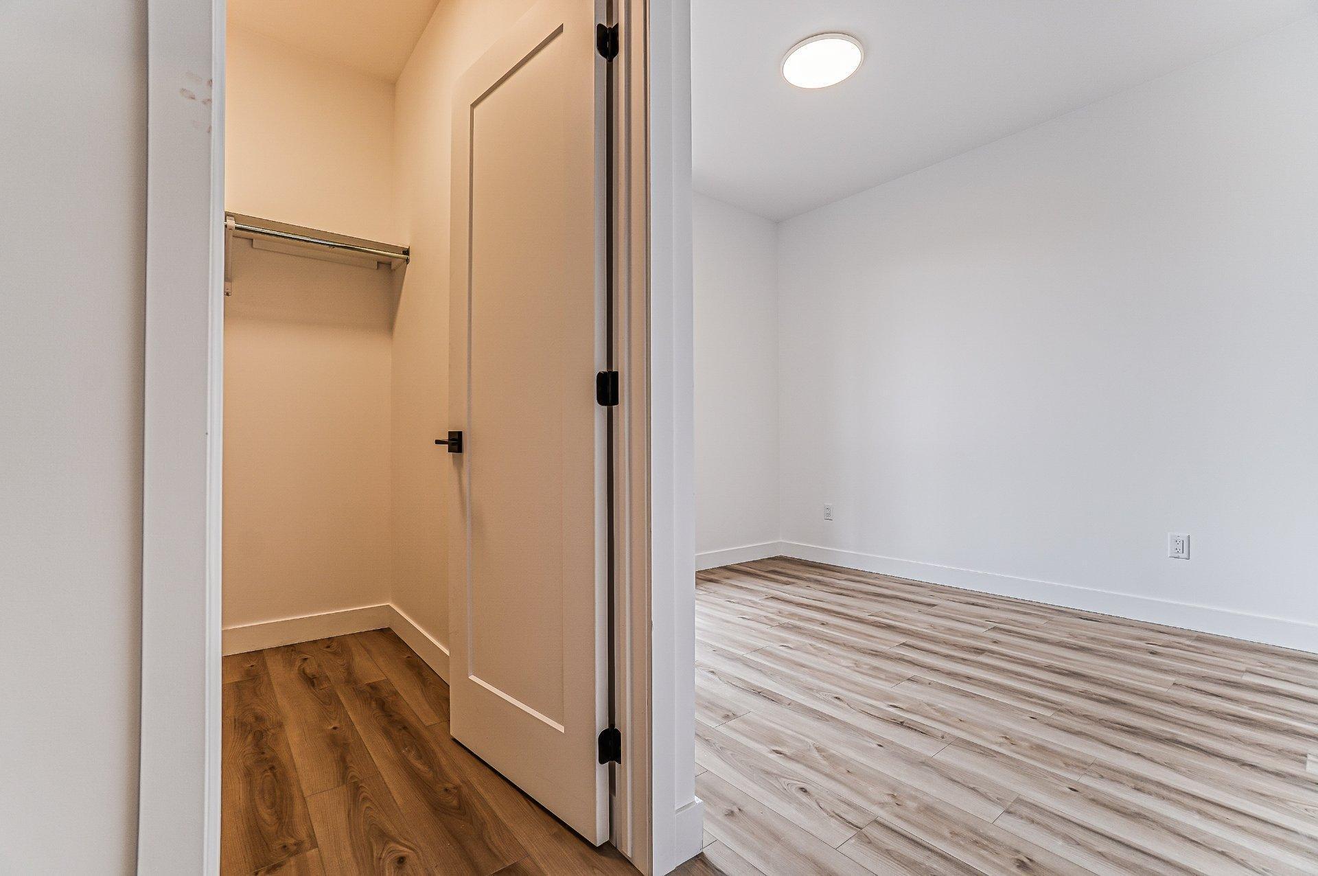 









10


Rue Vaudry

, B,
Sainte-Thérèse,




QC
J7E3B8

