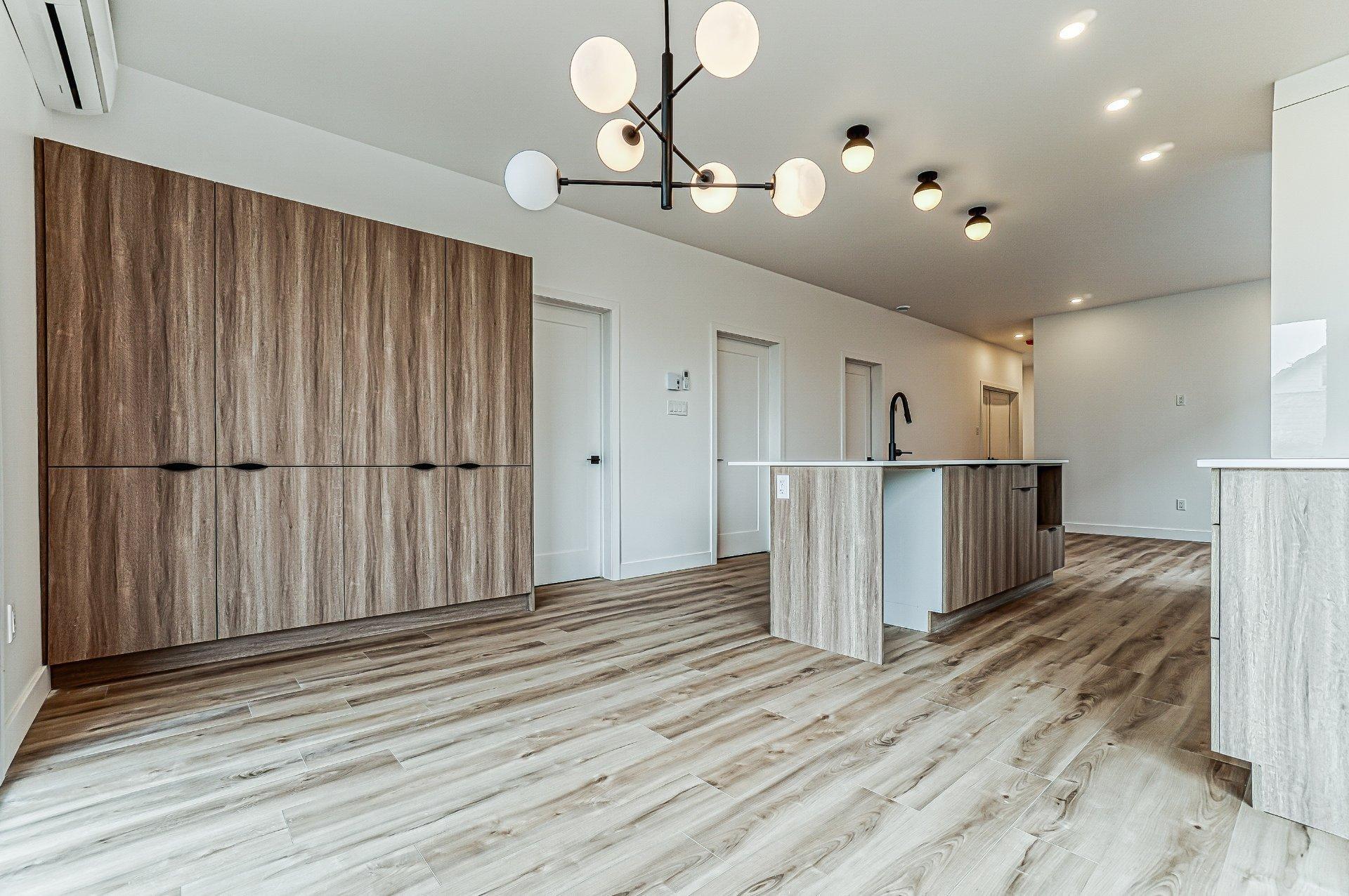 









10


Rue Vaudry

, B,
Sainte-Thérèse,




QC
J7E3B8

