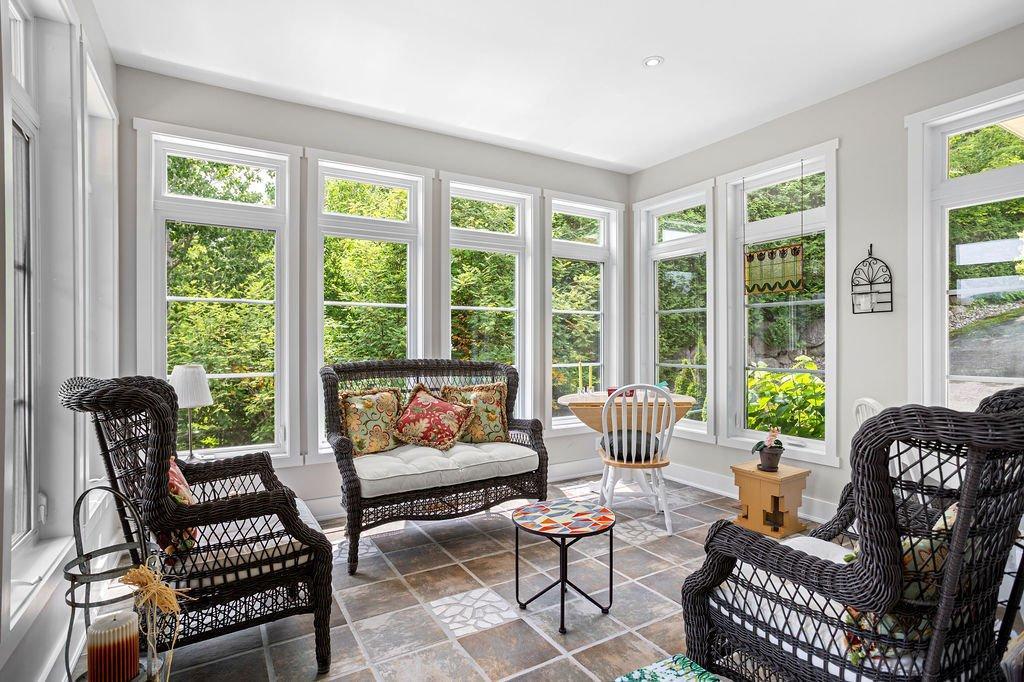 









1056


Ch. Morgan

,
Saint-Adolphe-d'Howard,




QC
J0T2B2

