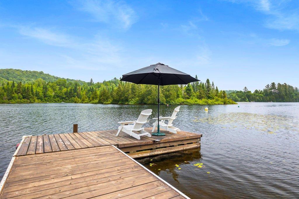 









1056


Ch. Morgan

,
Saint-Adolphe-d'Howard,




QC
J0T2B2

