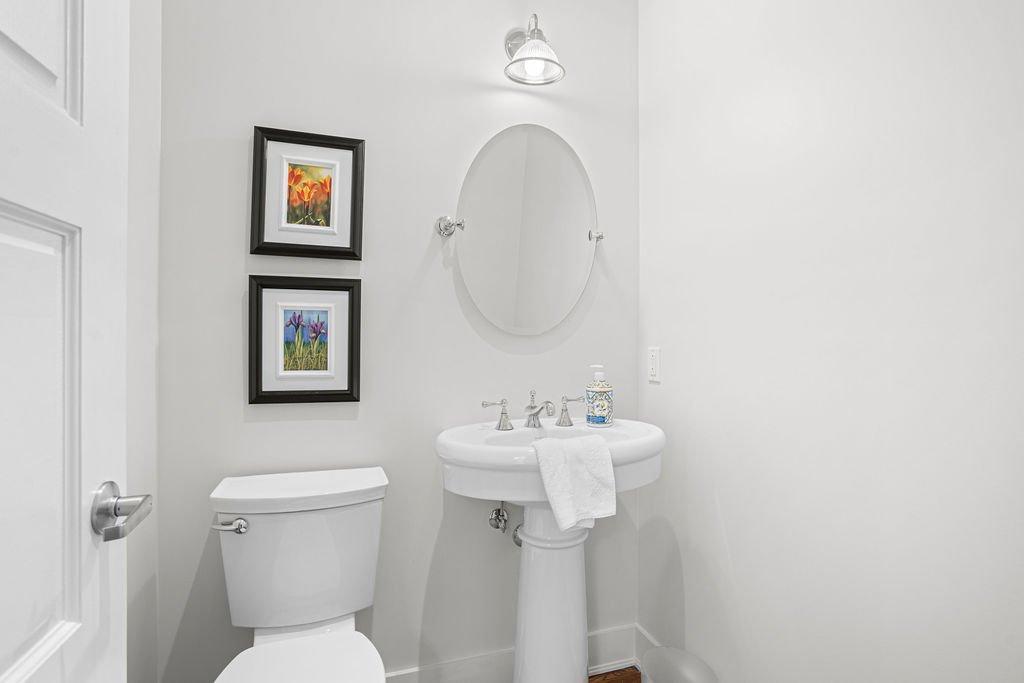 









1056


Ch. Morgan

,
Saint-Adolphe-d'Howard,




QC
J0T2B2

