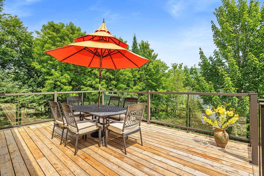 









1056


Ch. Morgan

,
Saint-Adolphe-d'Howard,




QC
J0T2B2

