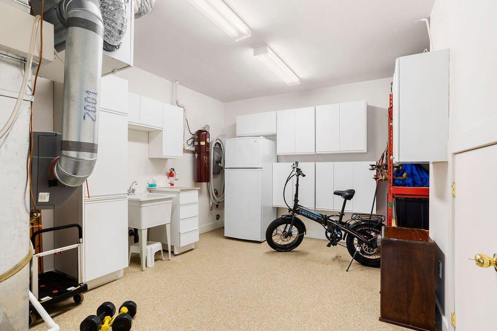 









1056


Ch. Morgan

,
Saint-Adolphe-d'Howard,




QC
J0T2B2

