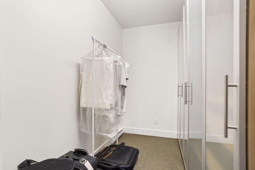 









1056


Ch. Morgan

,
Saint-Adolphe-d'Howard,




QC
J0T2B2

