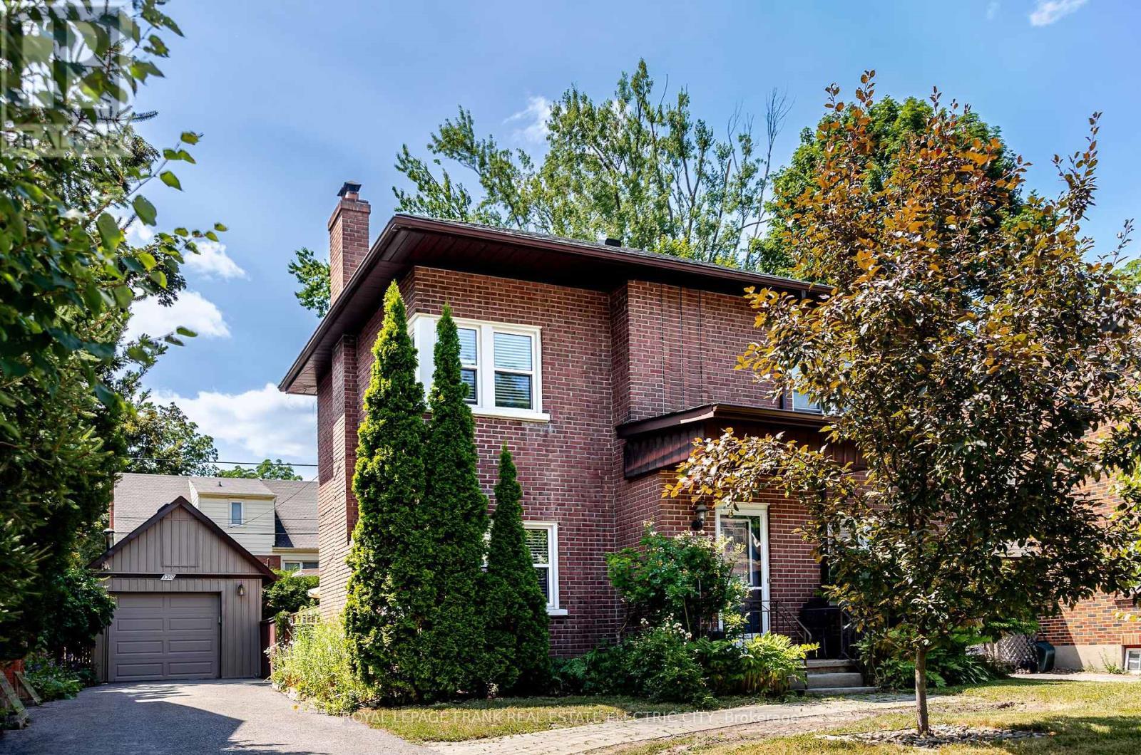 












1307 MONAGHAN ROAD

,
Peterborough Central (Old West End),




Ontario
K9J5L9

