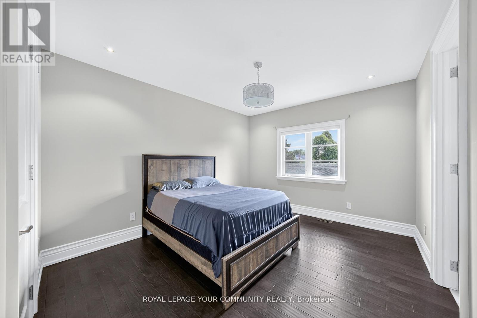 












1 LANCER DRIVE

,
Vaughan,




Ontario
L6A1E4

