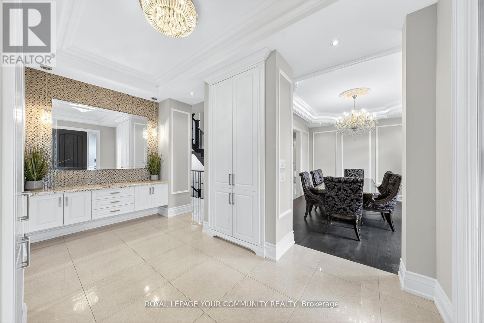 












1 LANCER DRIVE

,
Vaughan,




Ontario
L6A1E4


