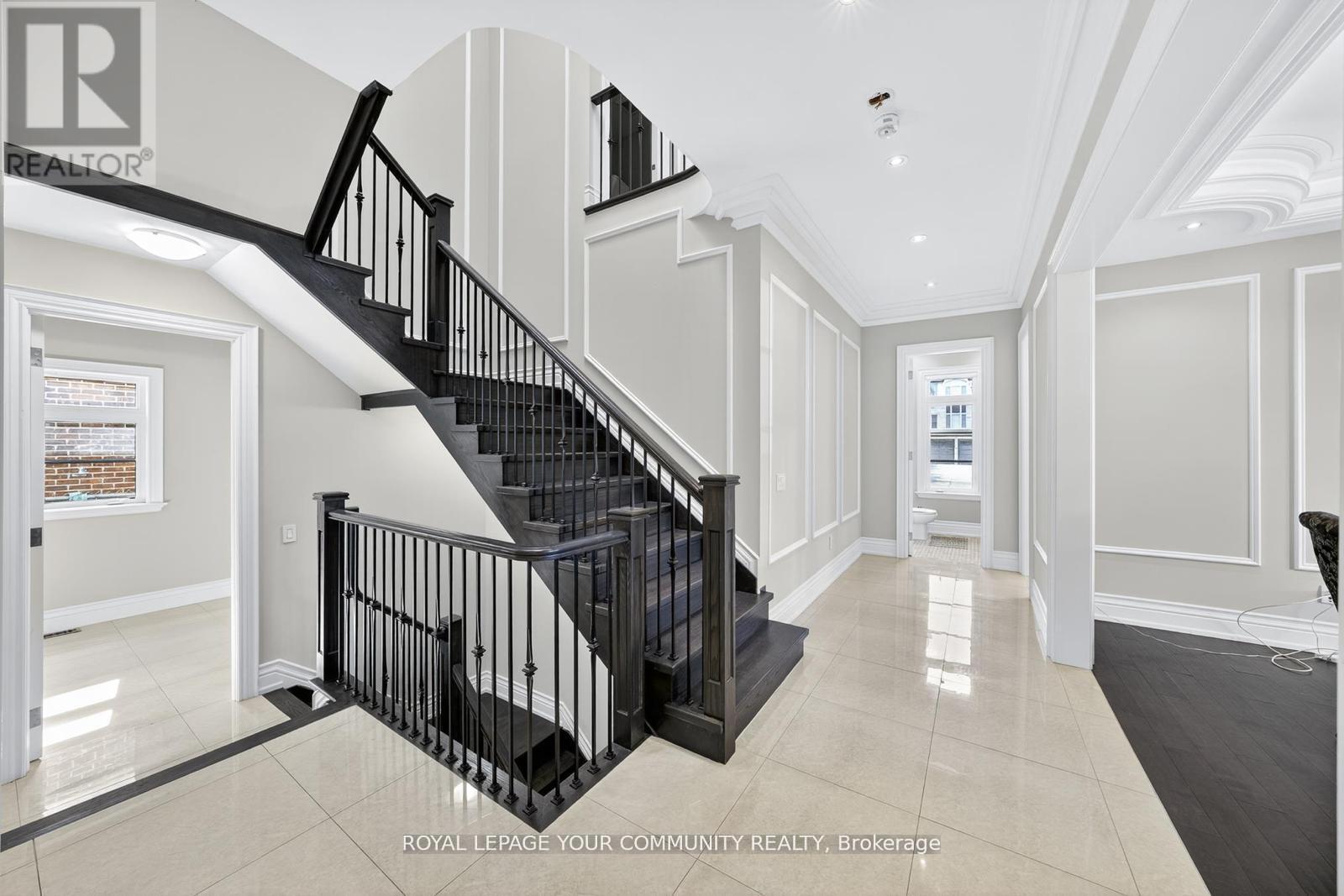 












1 LANCER DRIVE

,
Vaughan,




Ontario
L6A1E4

