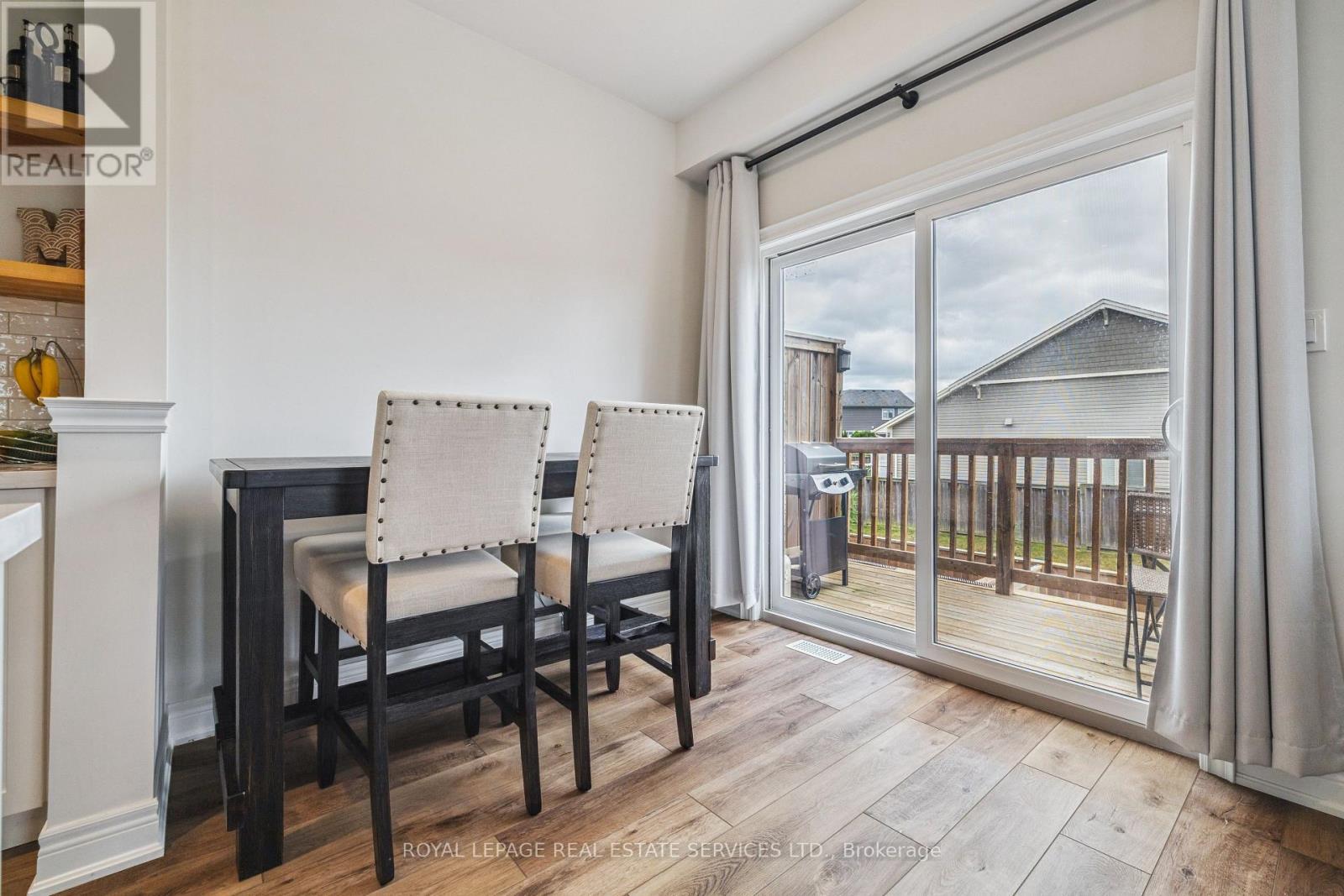 












1 - 92 SEVERINO CIRCLE

,
West Lincoln,




Ontario
L0R2A0

