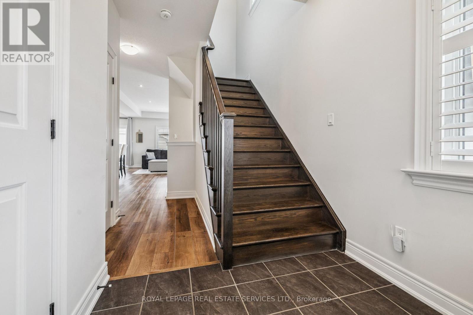 












1 - 92 SEVERINO CIRCLE

,
West Lincoln,




Ontario
L0R2A0

