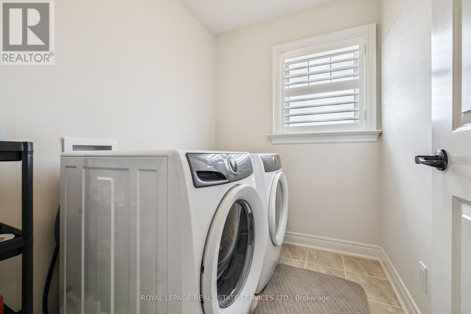 












1 - 92 SEVERINO CIRCLE

,
West Lincoln,




Ontario
L0R2A0

