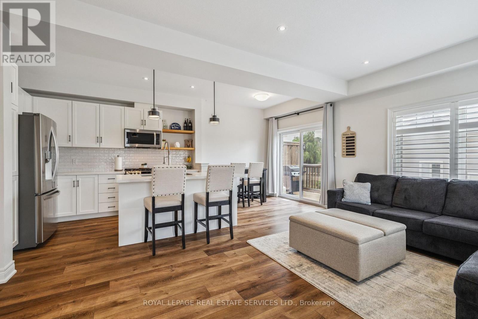 












1 - 92 SEVERINO CIRCLE

,
West Lincoln,




Ontario
L0R2A0

