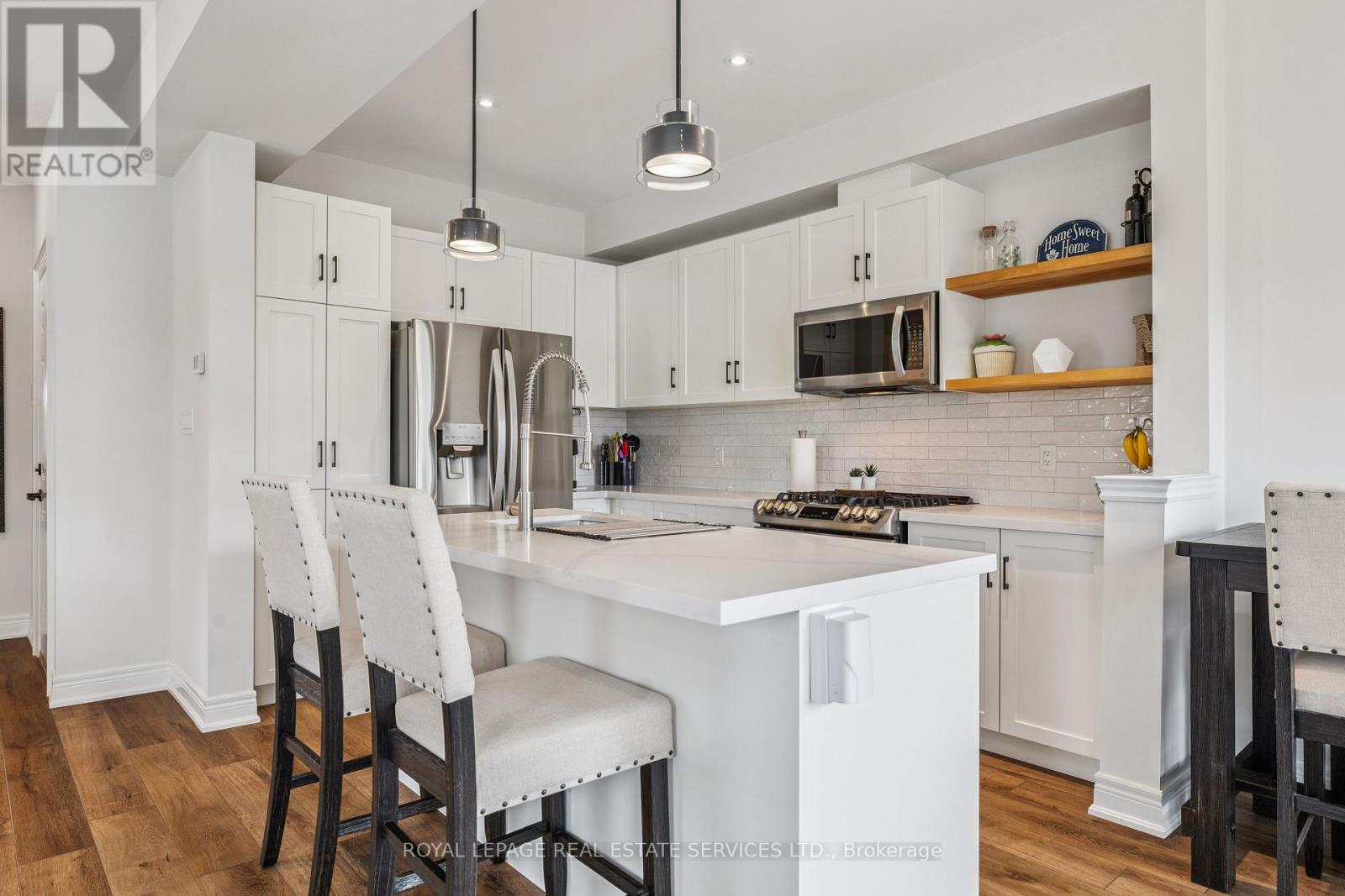 












1 - 92 SEVERINO CIRCLE

,
West Lincoln,




Ontario
L0R2A0

