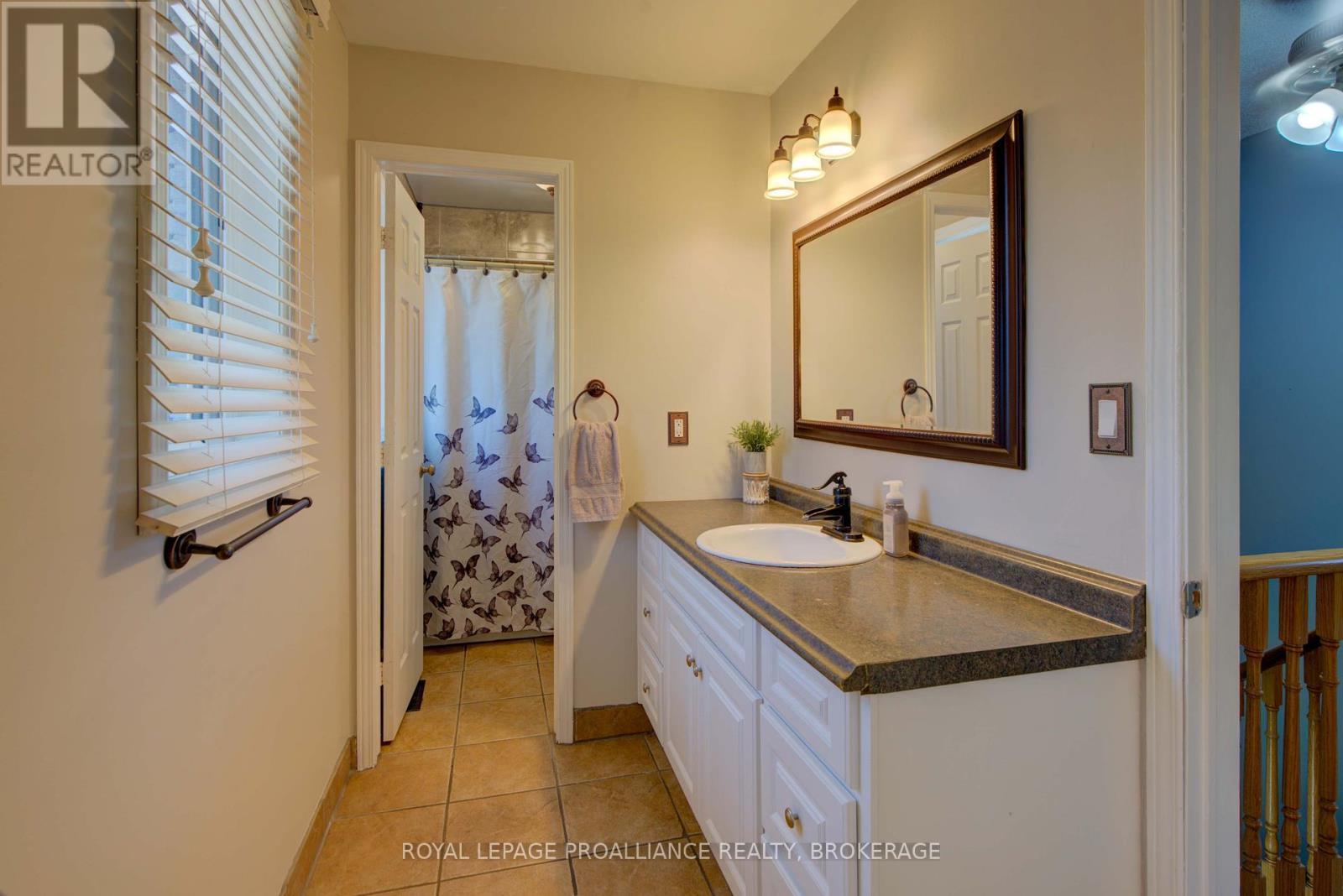 












1078 LOMBARDY STREET

,
Kingston (South of Taylor-Kidd Blvd),




Ontario
K7M8M6

