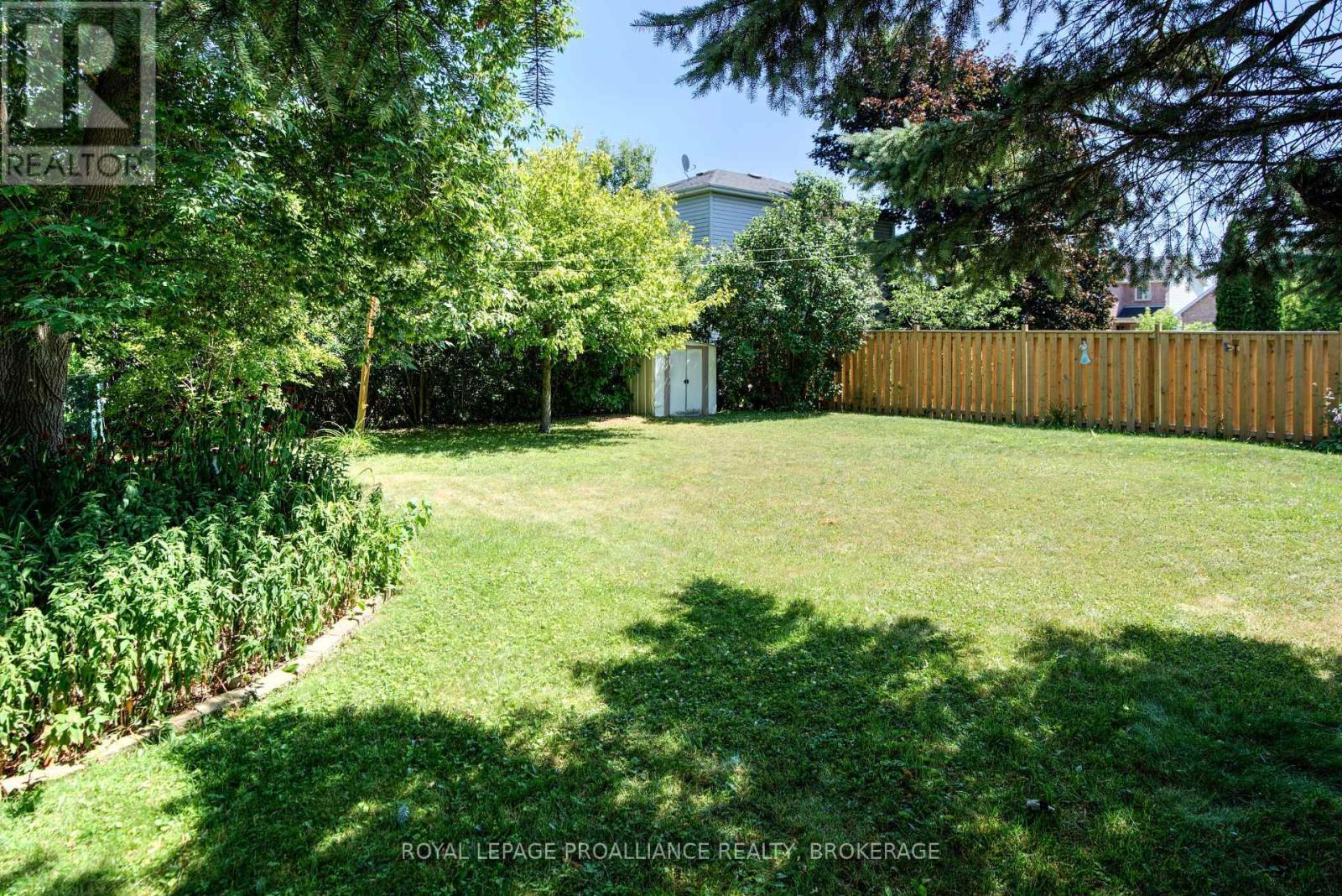 












1078 LOMBARDY STREET

,
Kingston (South of Taylor-Kidd Blvd),




Ontario
K7M8M6

